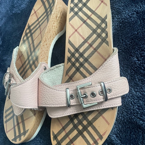 Burberry Classic Plaid Pink Clog Sandals - Picture 4 of 12